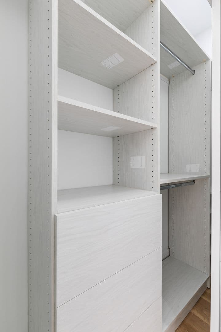 Chicago Apartment: 7729-31 N Eastlake Terrace