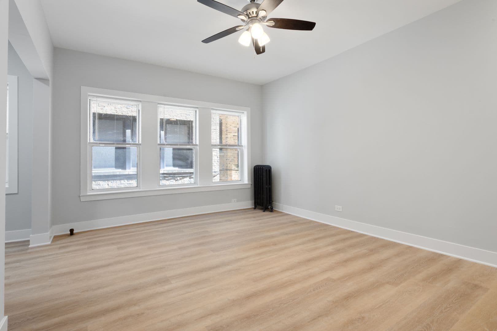 Chicago Apartment: 7600 N Sheridan Road