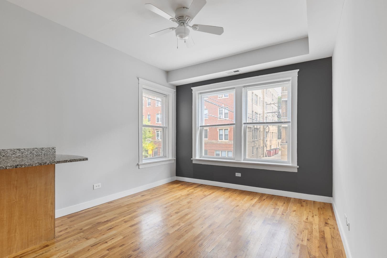 Chicago Apartment: 7450-7456 N Greenview Ave