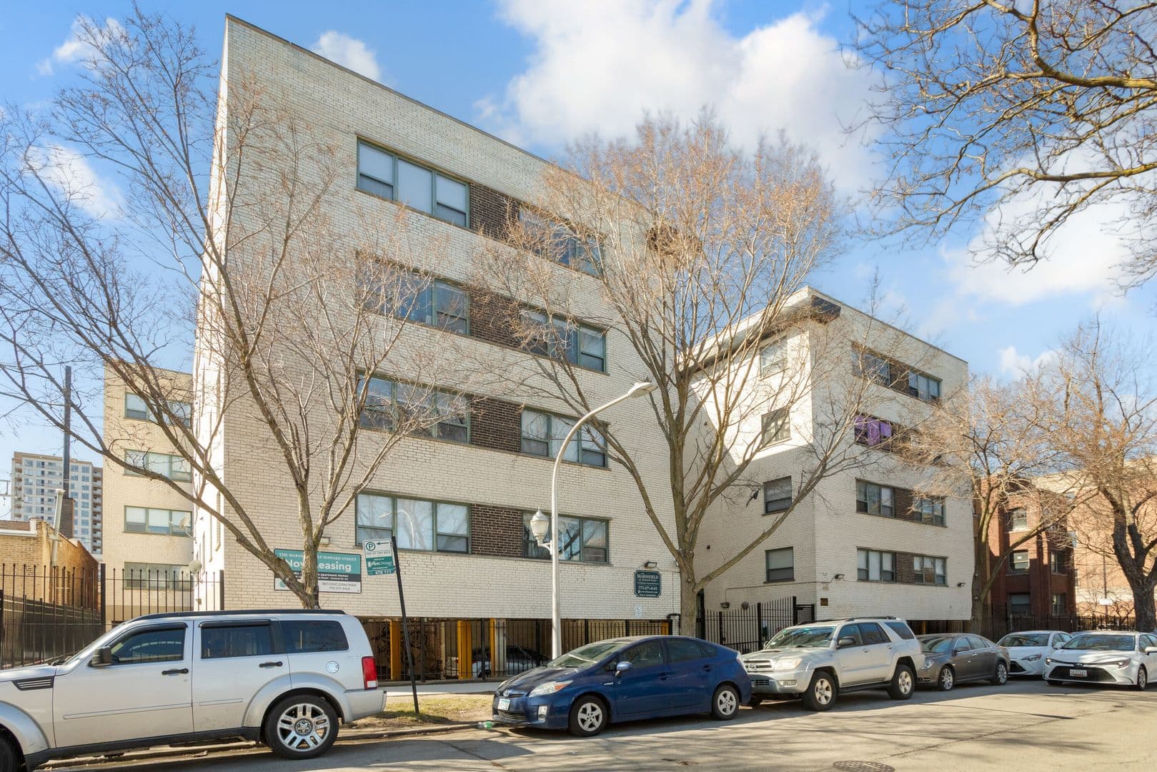 Chicago Apartment: 7616 N Marshfield Ave