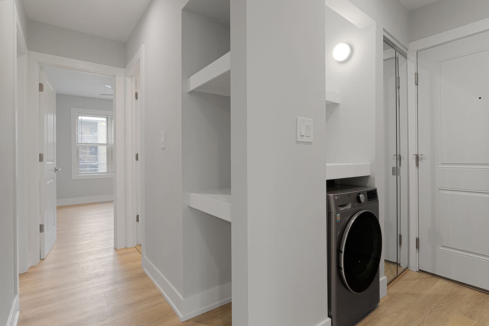Chicago Apartment: 7070 N Sheridan Rd