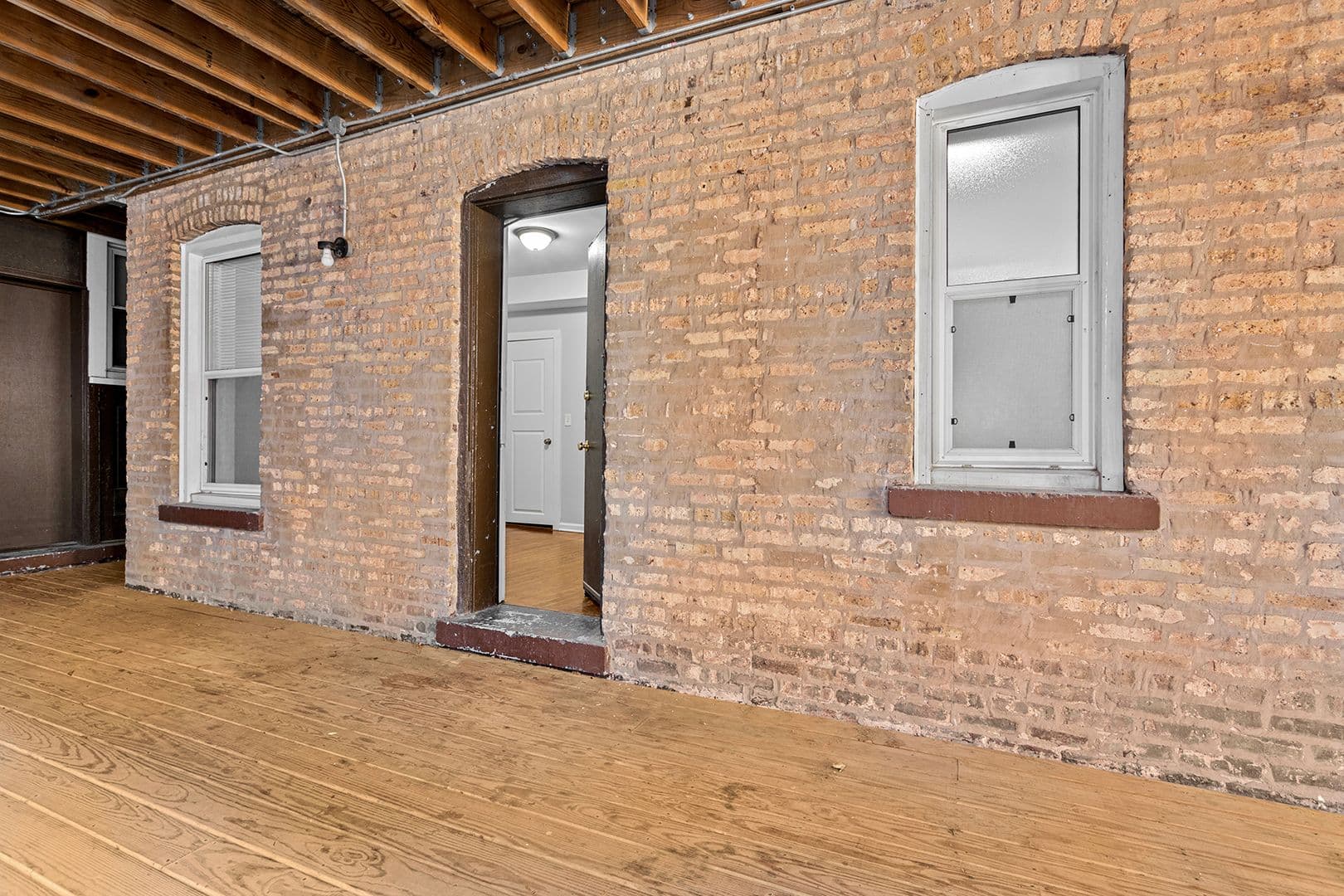 Chicago Apartment: 1456-1460 W Fargo Ave