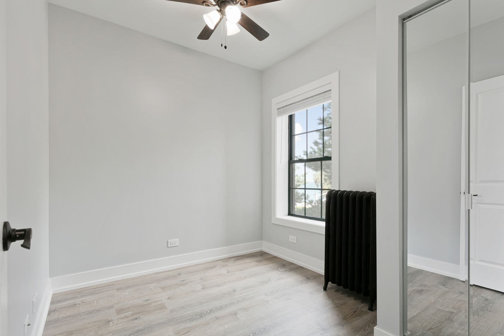 Chicago Apartment: 7736-42 N Eastlake Terrace