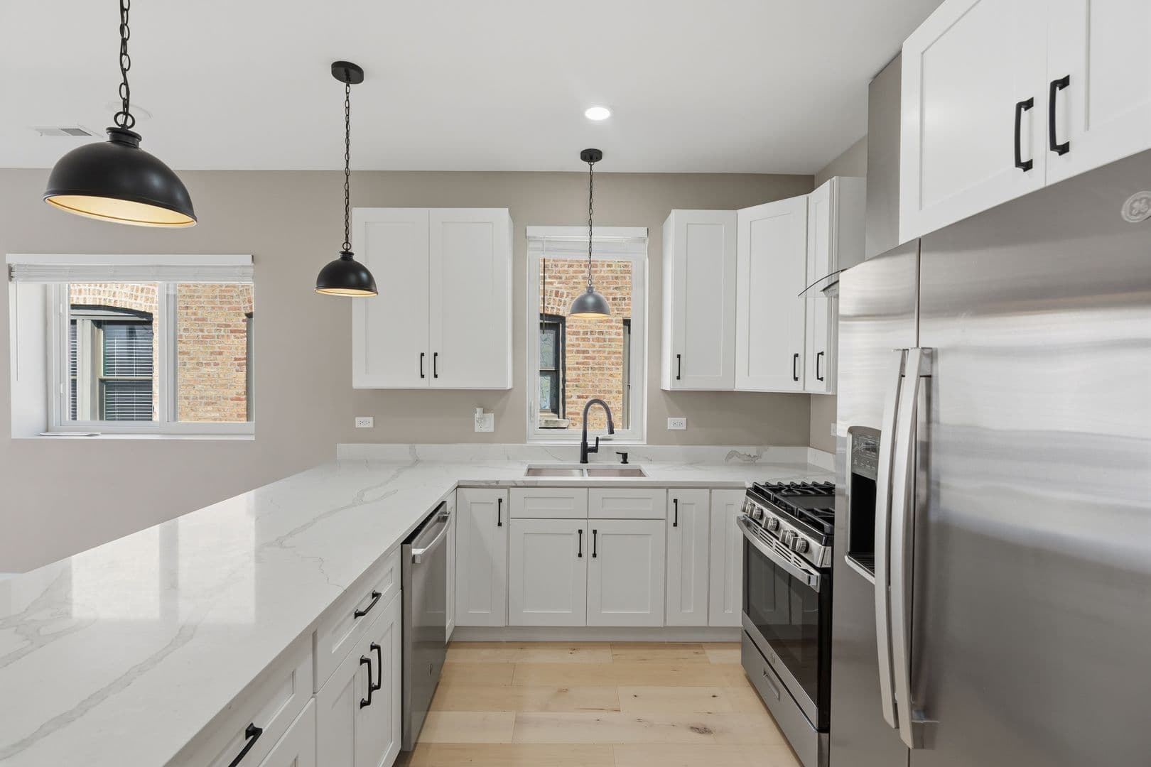 Chicago Apartment: 7428 N. Rogers Ave.