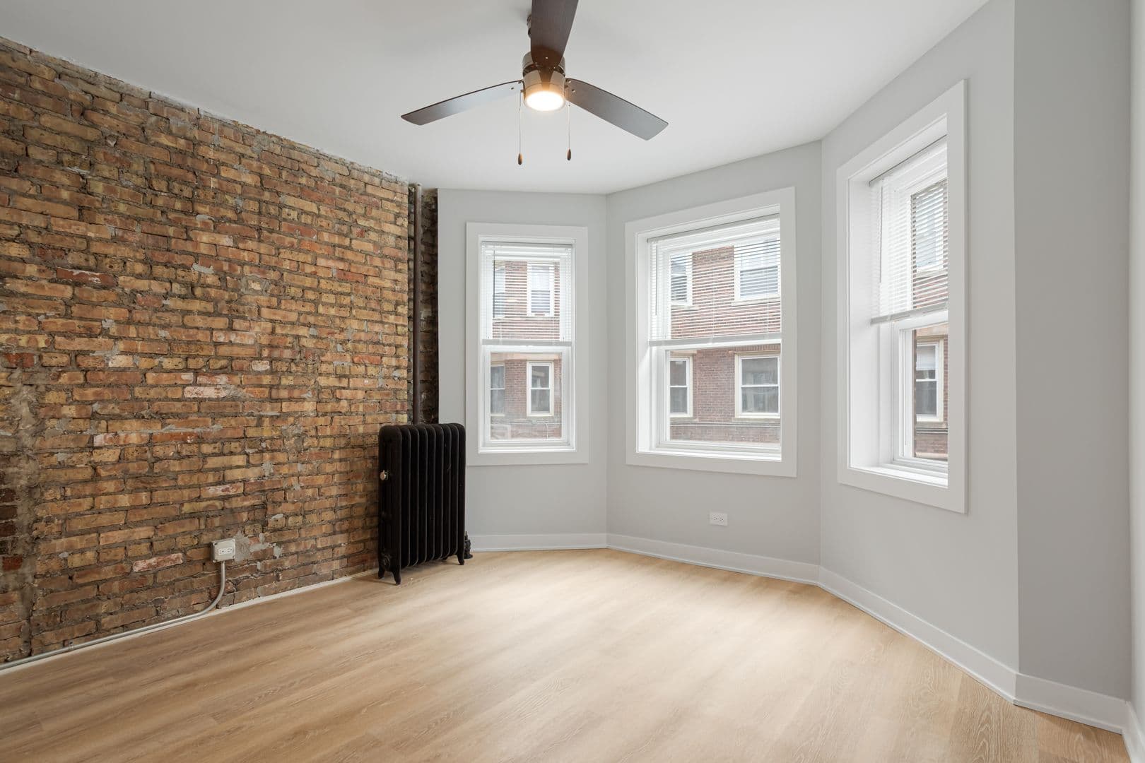 Chicago Apartment: 7381-89 N. Damen Ave