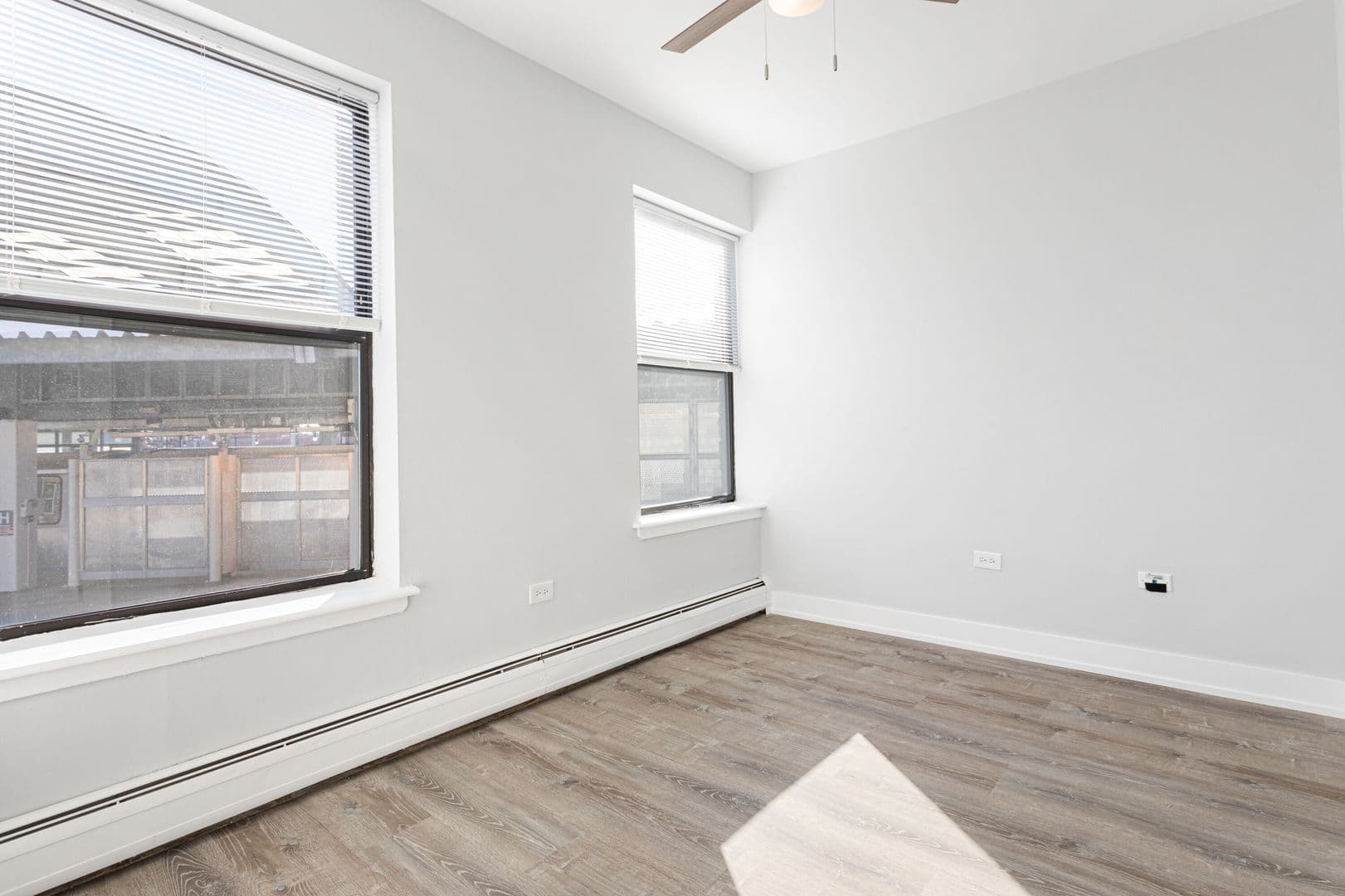 Chicago Apartment: 1625 W Howard