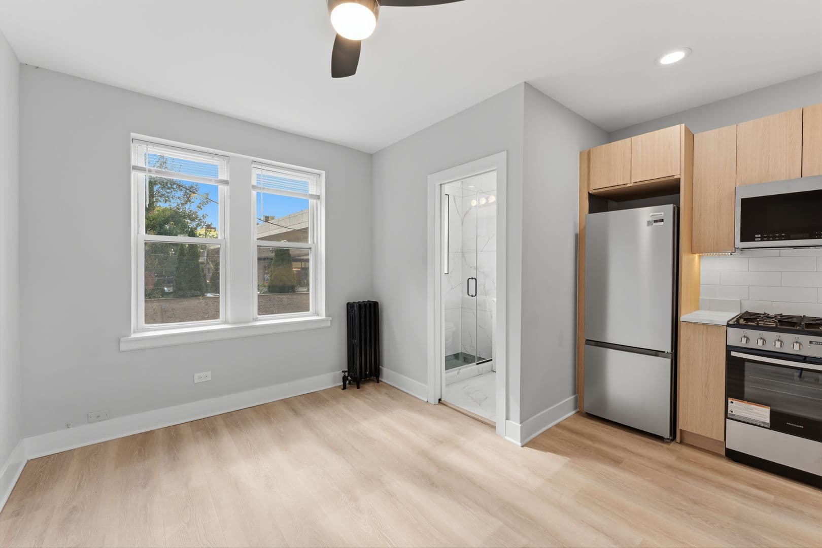 Chicago Apartment: 5710 N Winthrop