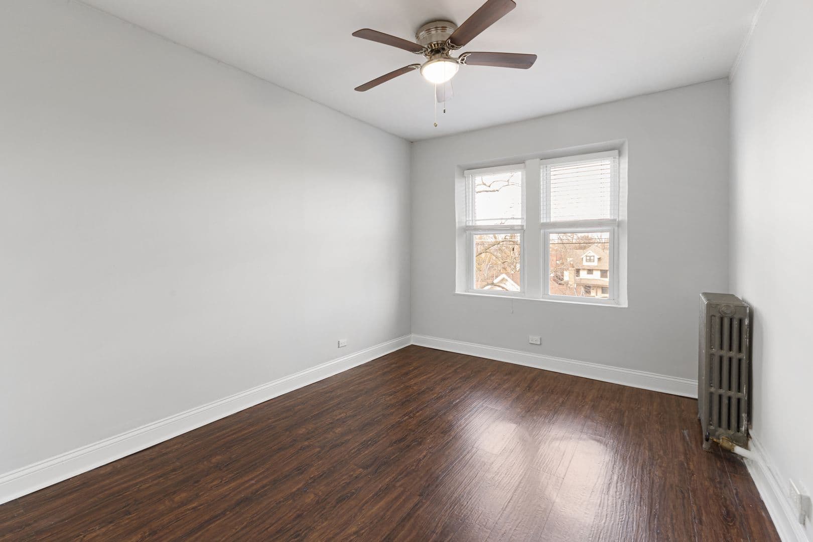 Chicago Apartment: 1608 W Sherwin Ave