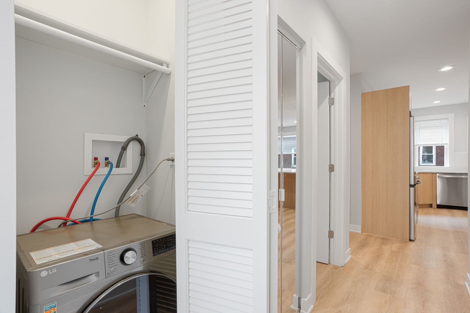 Chicago Apartment: 7381-89 N. Damen Ave