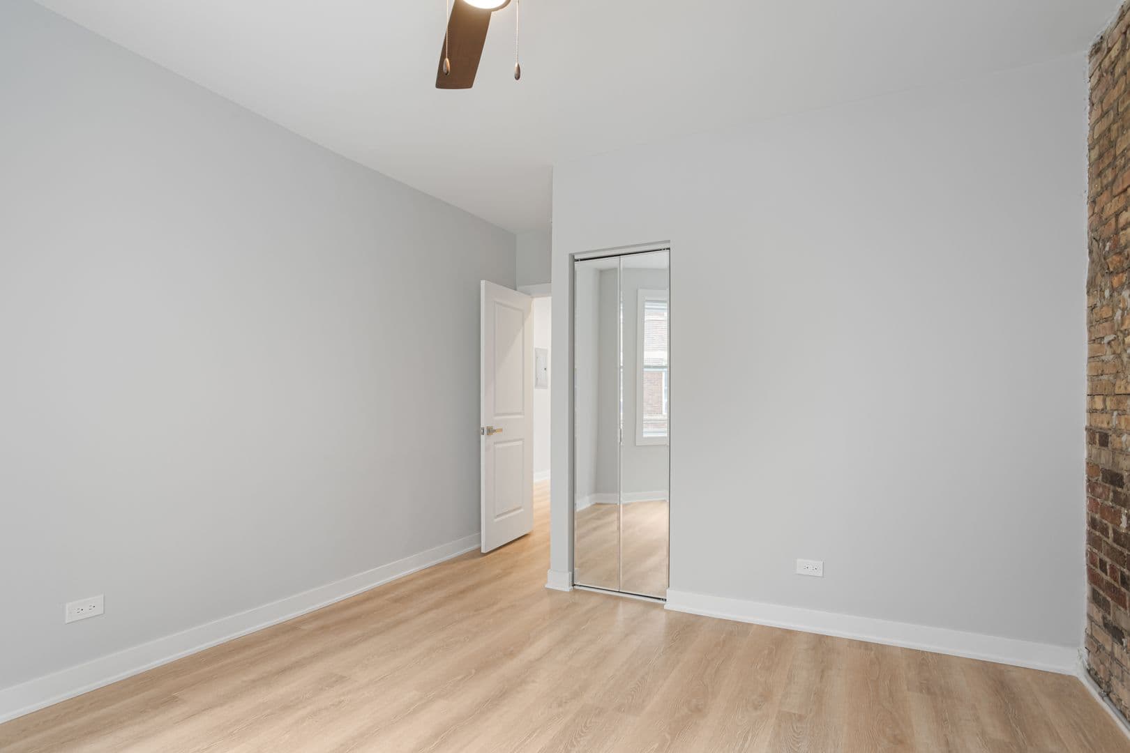 Chicago Apartment: 7381-89 N. Damen Ave