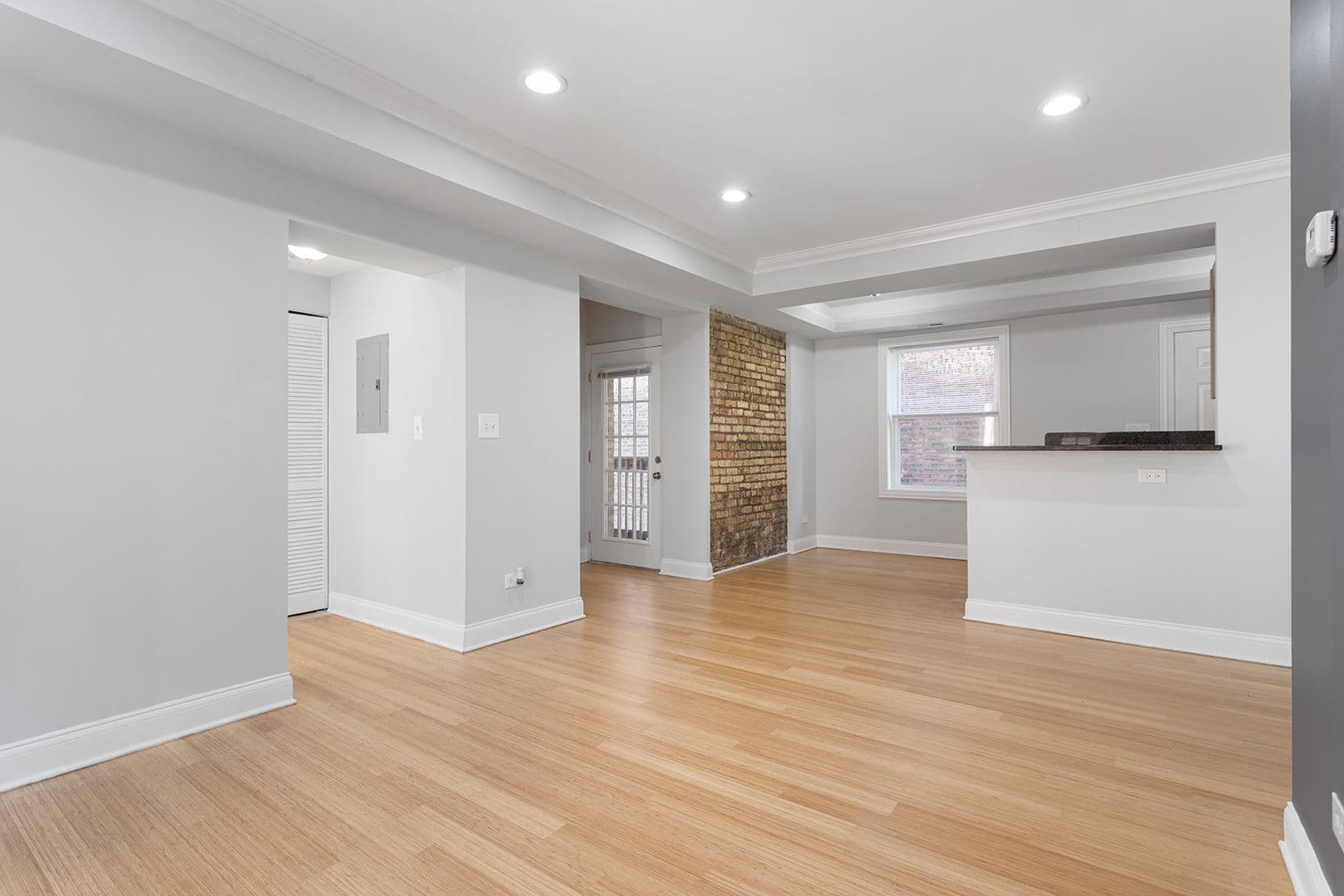 Chicago Apartment: 7722-7734 N Ashland Ave