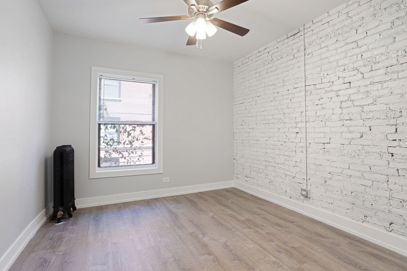 Chicago Apartment: 1700-08 W Juneway Terrace