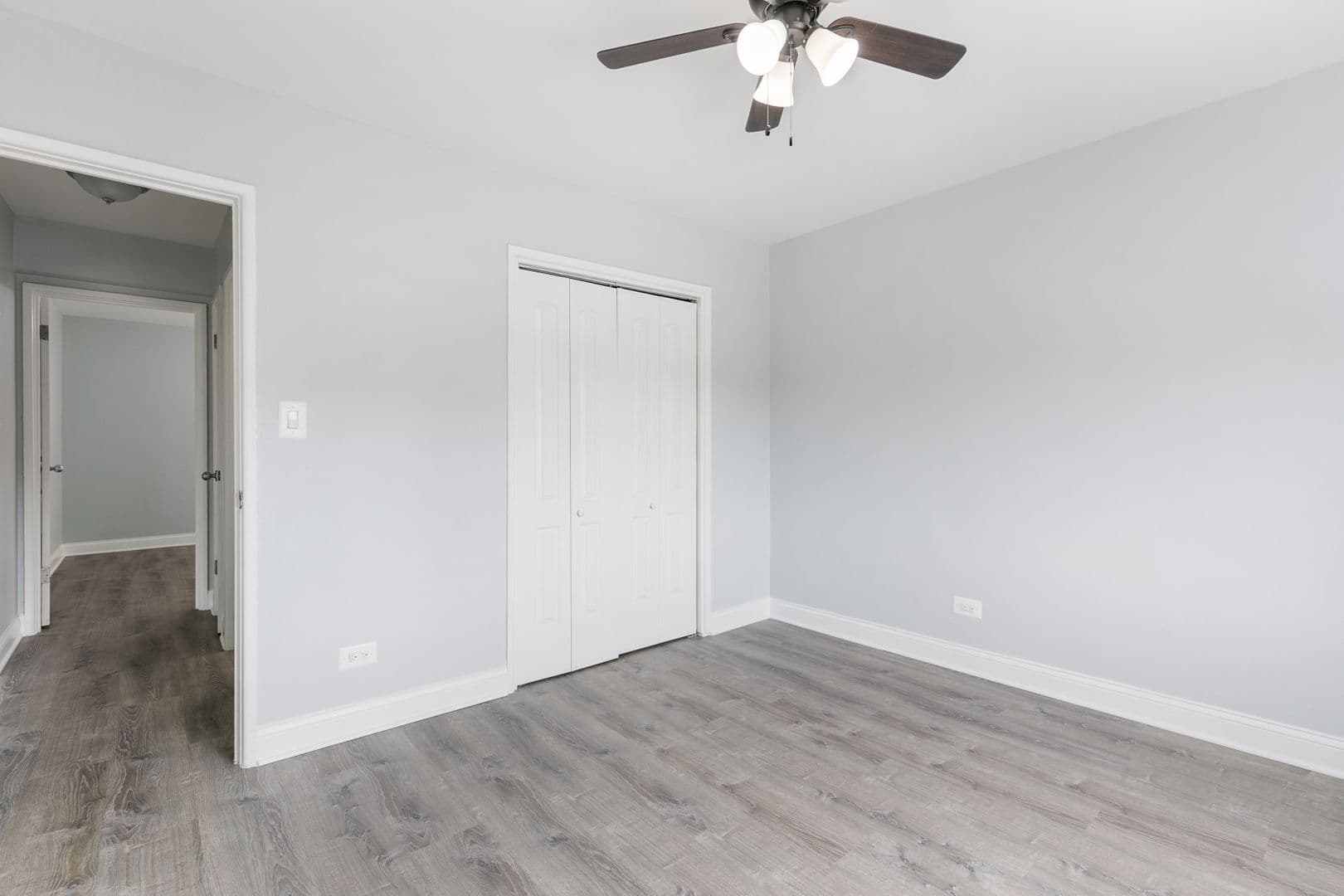 Chicago Apartment: 6826 N Ridge Blvd