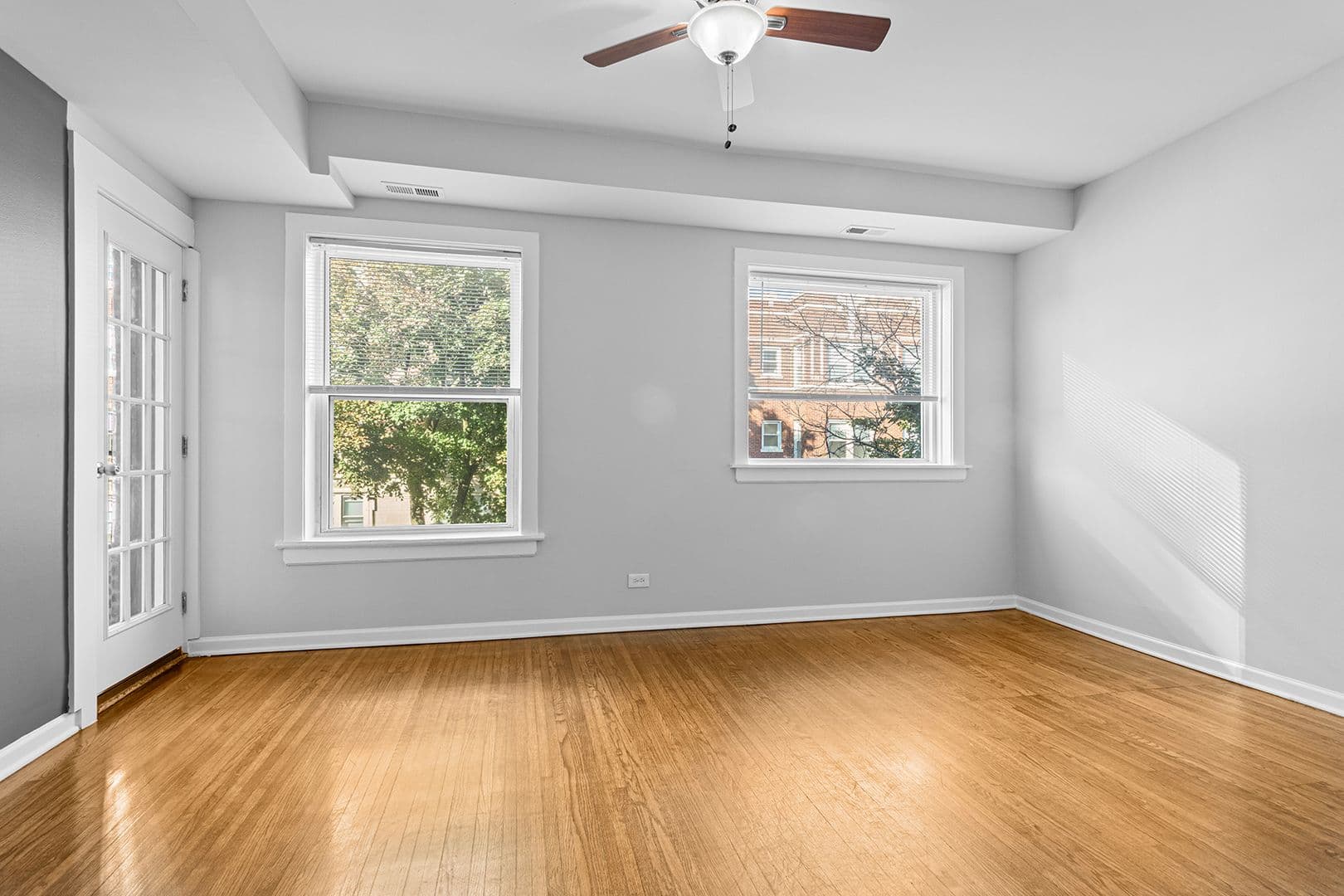 Chicago Apartment: 1456-1460 W Fargo Ave