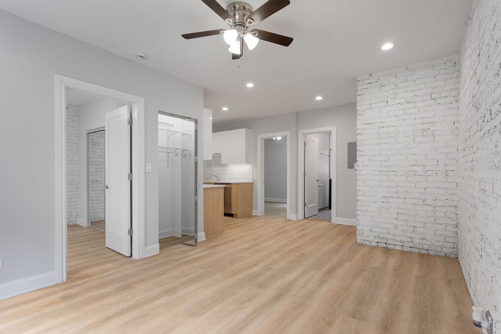 Chicago Apartment: 1627-35 W Chase Ave.