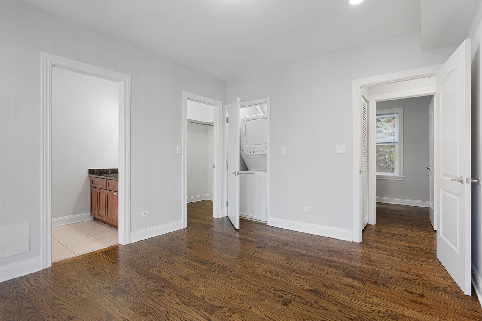 Chicago Apartment: 7722-7734 N Ashland Ave