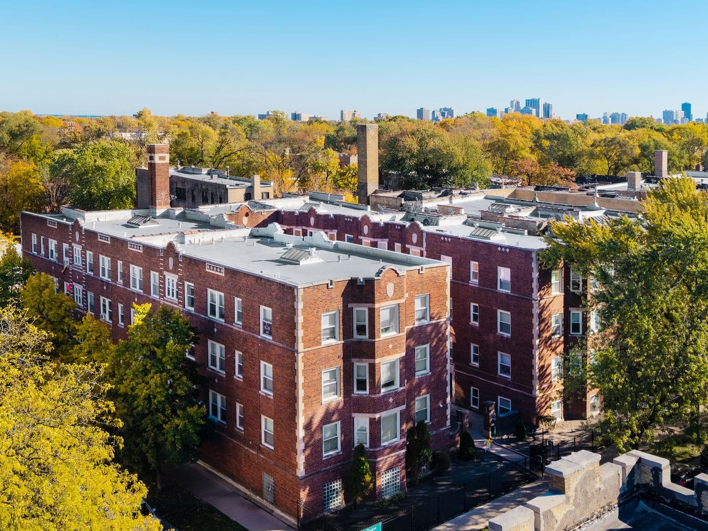 Chicago Apartment: 7381-89 N. Damen Ave