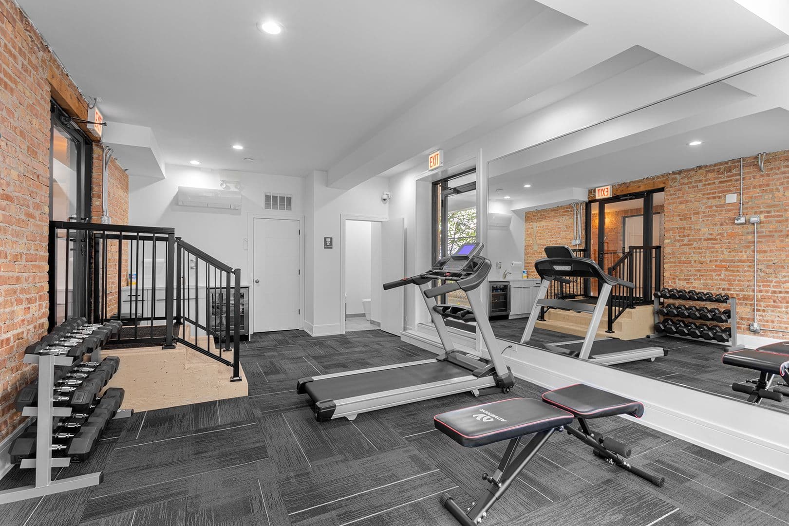 Chicago Apartment: 7729-31 N Eastlake Terrace