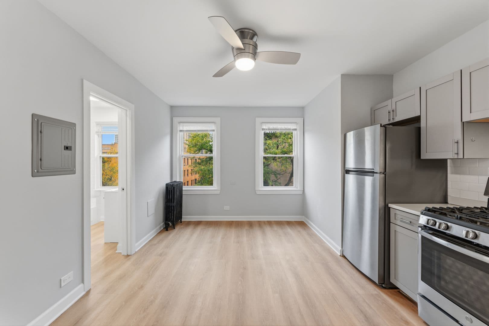 Chicago Apartment: 5710 N Winthrop