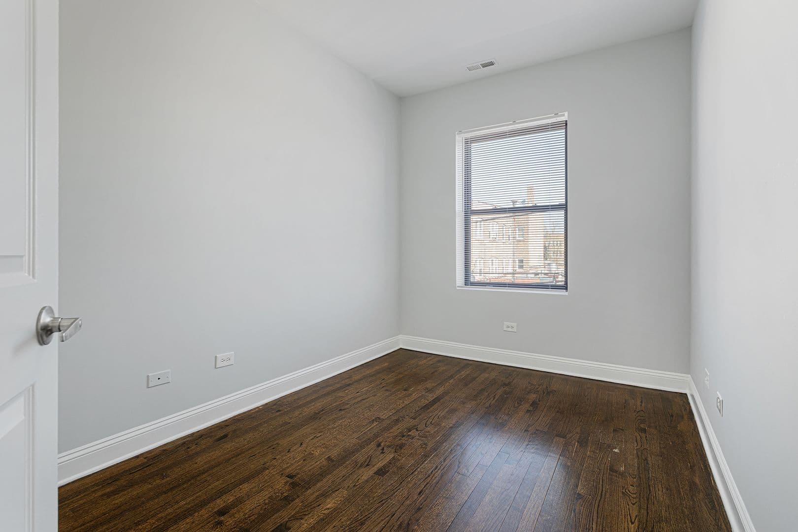 Chicago Apartment: 7526-7530 N Seeley Avenue