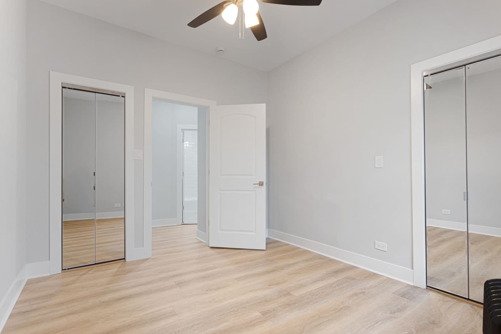 Chicago Apartment: 7600 N Sheridan Road