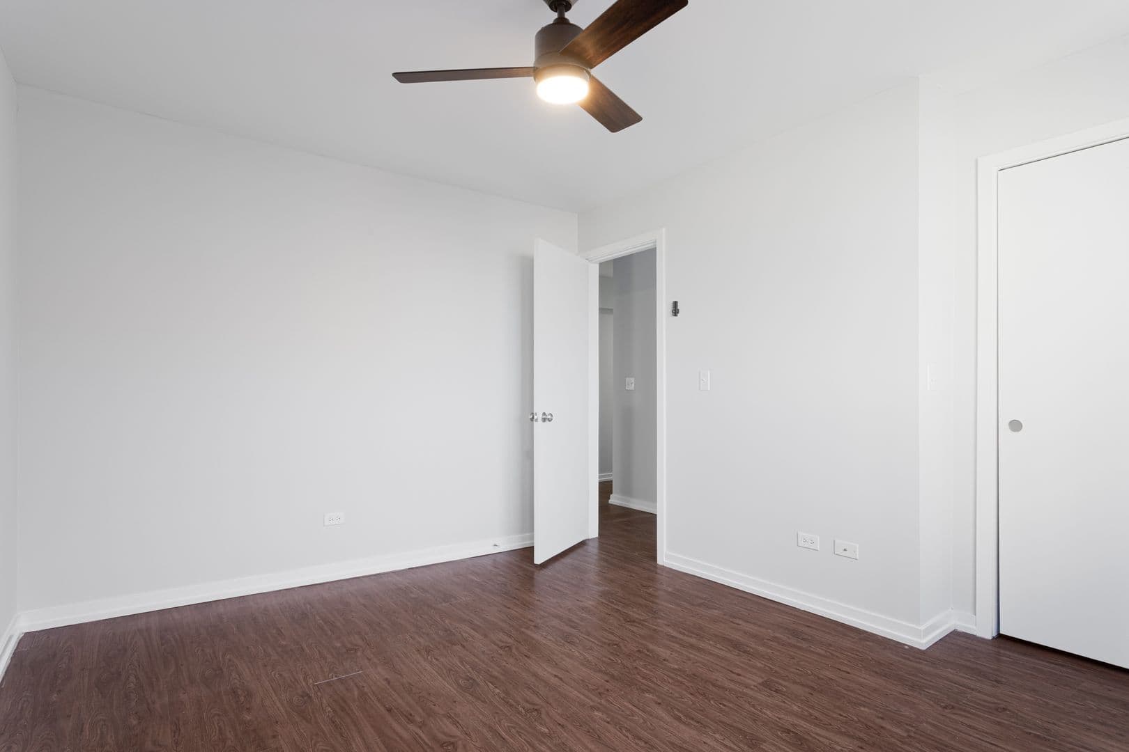 Chicago Apartment: 6134 N Kenmore