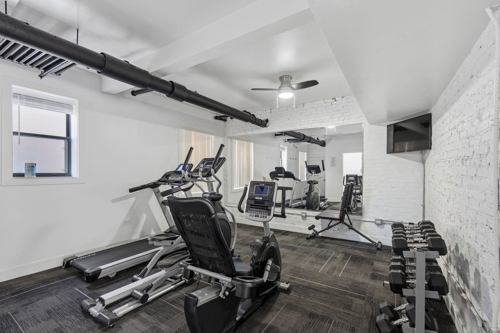 Chicago Apartment: 7618 - 26 N.Eastlake Terrace