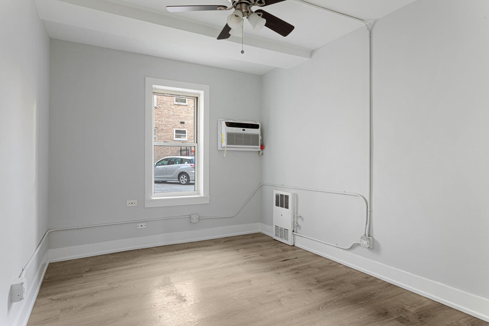 Chicago Apartment: 7070 N Sheridan Rd
