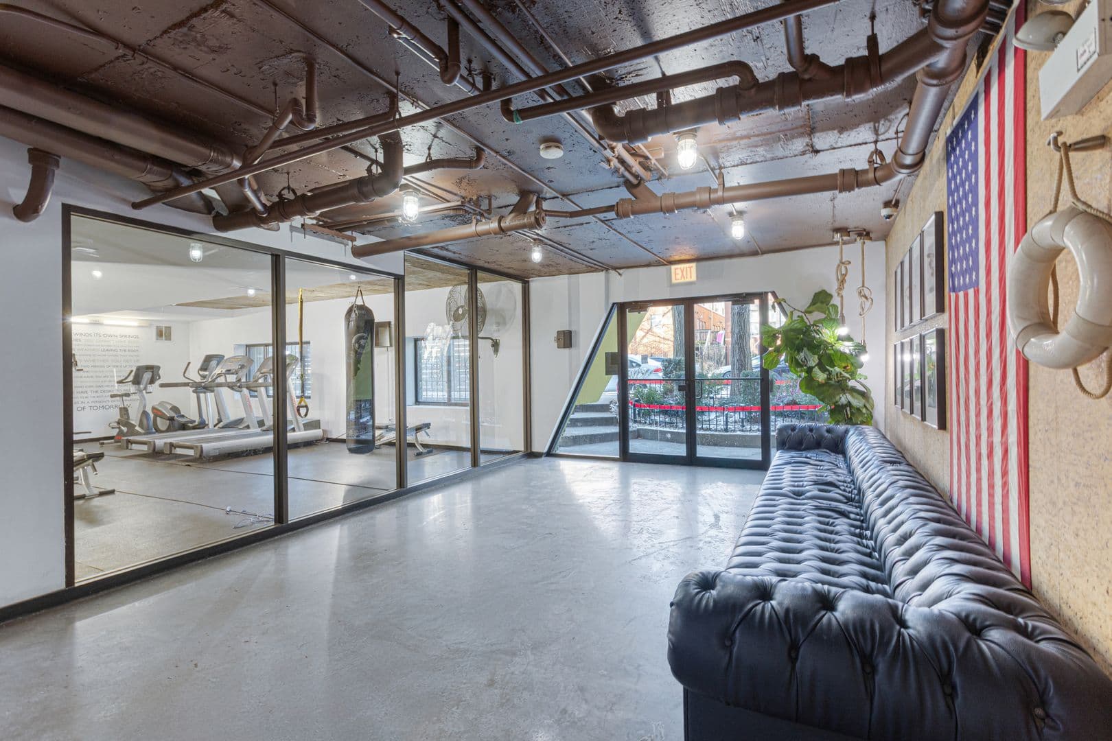 Chicago Apartment: 5411 N Winthrop Avenue