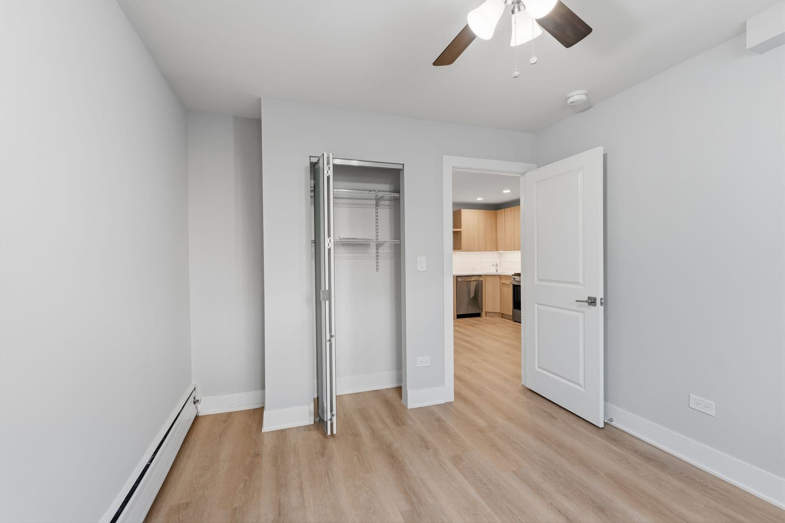 Chicago Apartment: 7603-09 N. Greenview