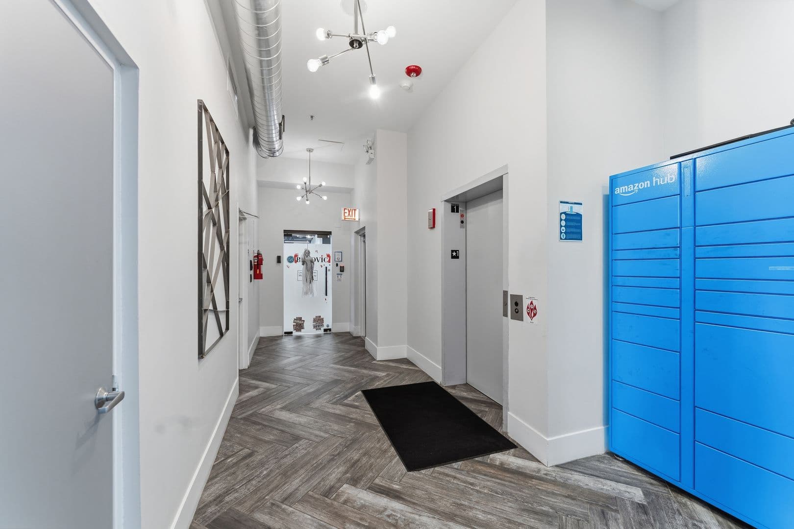 Chicago Apartment: 1531 W Howard Street