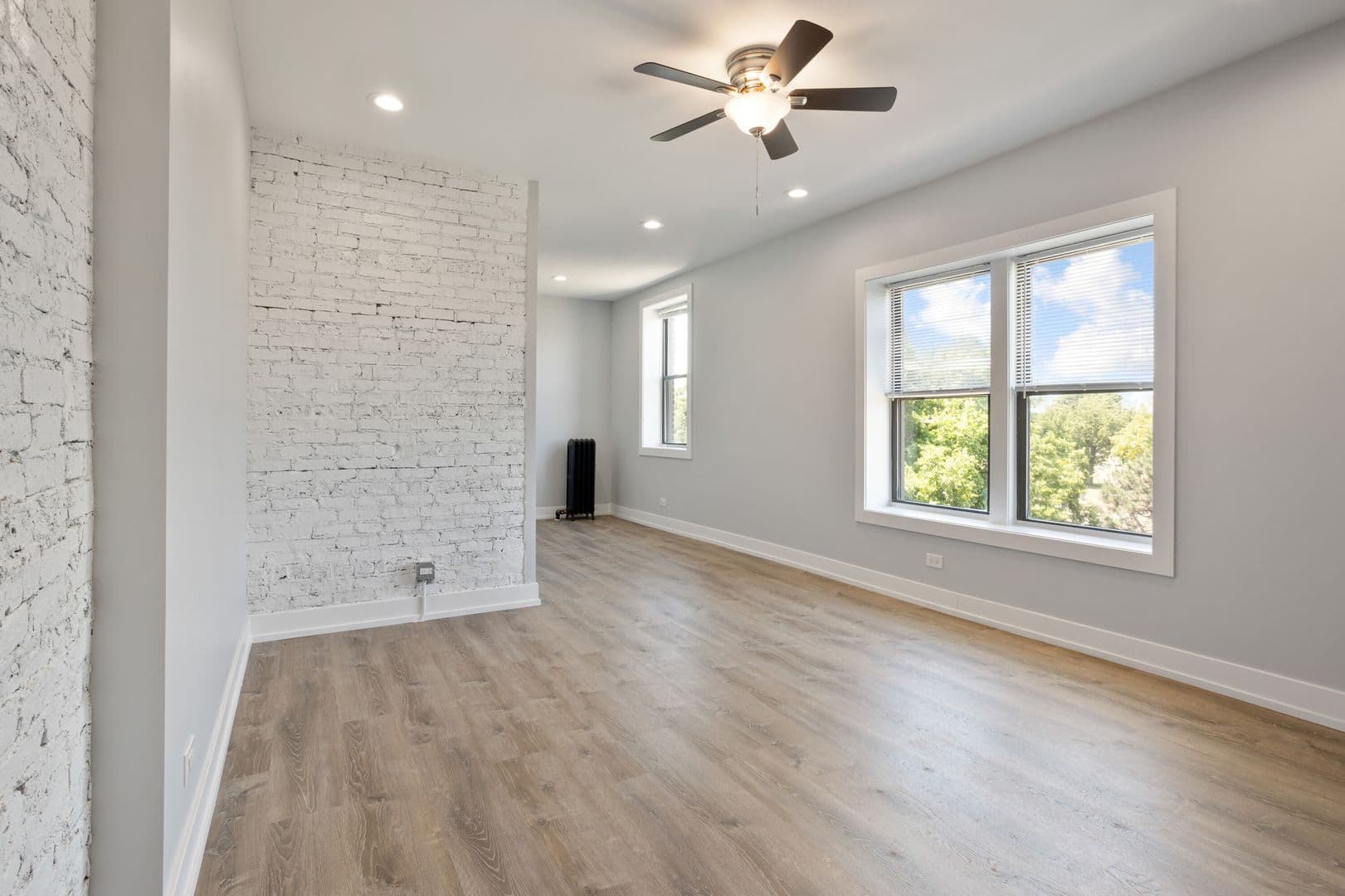 Chicago Apartment: 1700-08 W Juneway Terrace