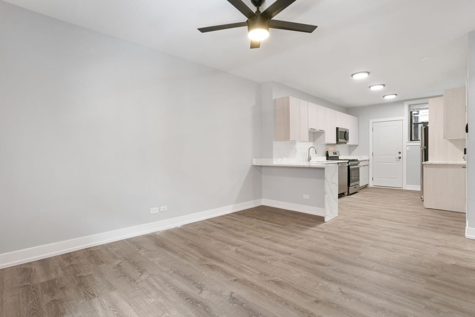 Chicago Apartment: 1700-08 W Juneway Terrace