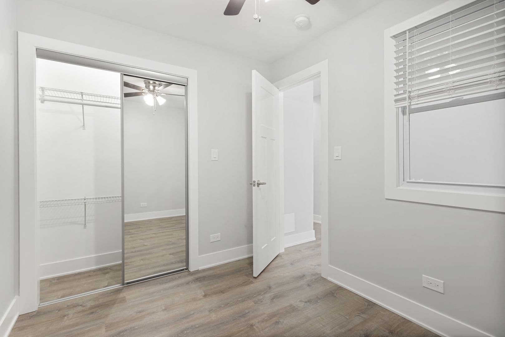Chicago Apartment: 7070 N Sheridan Rd