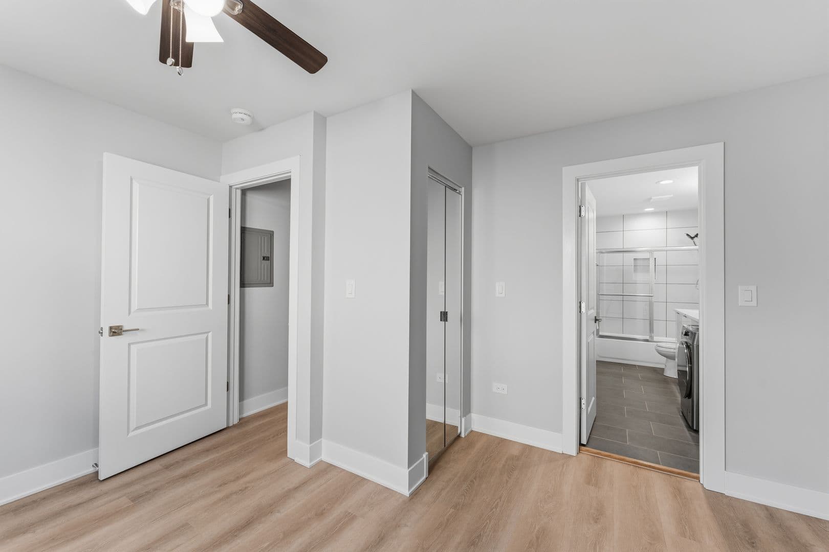 Chicago Apartment: 7603-09 N. Greenview