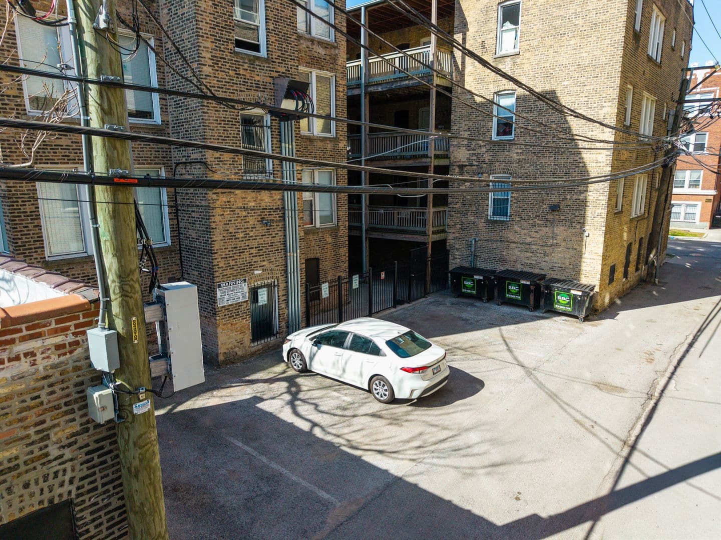 Chicago Apartment: 1456-1460 W Fargo Ave