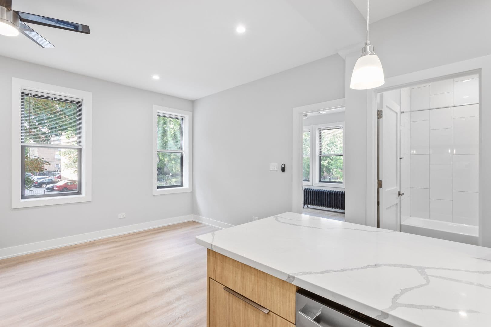 Chicago Apartment: 1310-20 W Birchwood Ave & 7501-07 N Eastlake Ter
