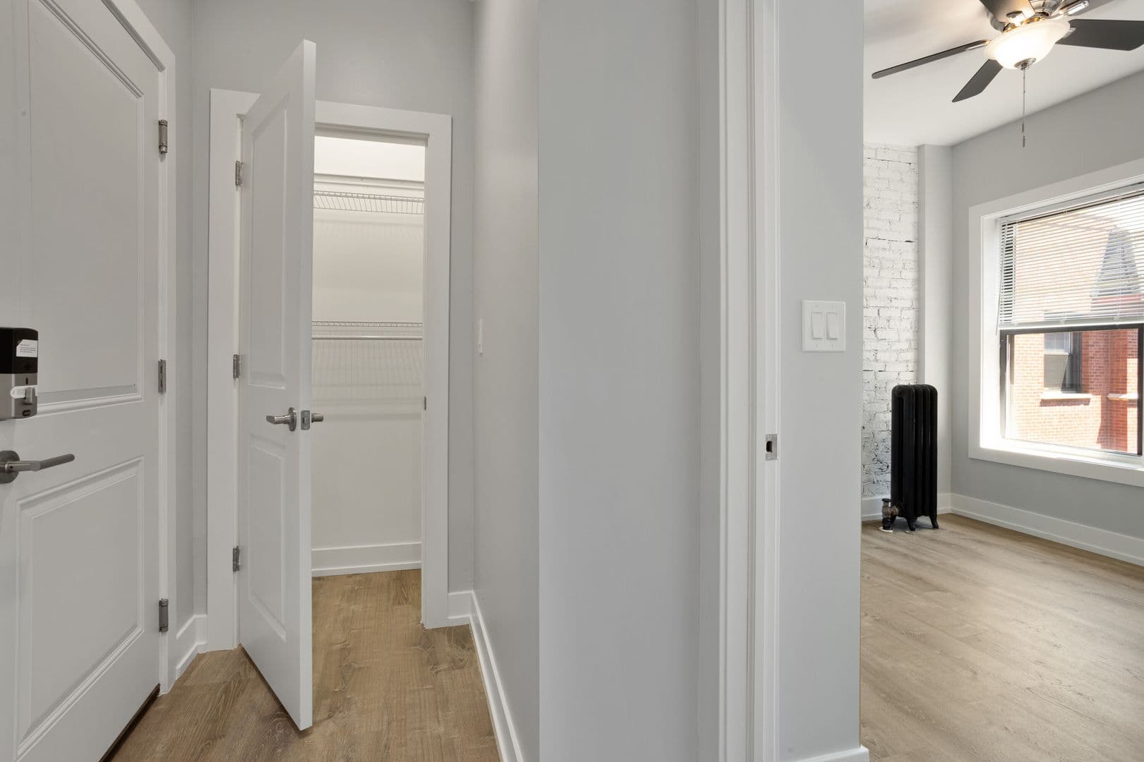 Chicago Apartment: 1700-08 W Juneway Terrace