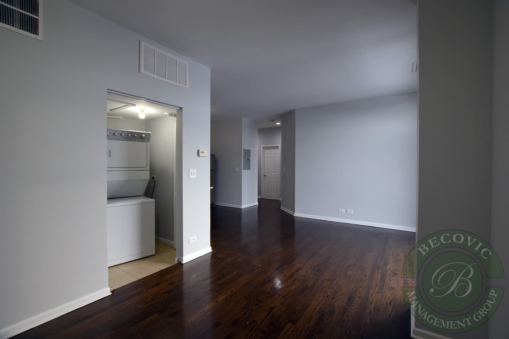 Chicago Apartment: 2451 W Howard Street