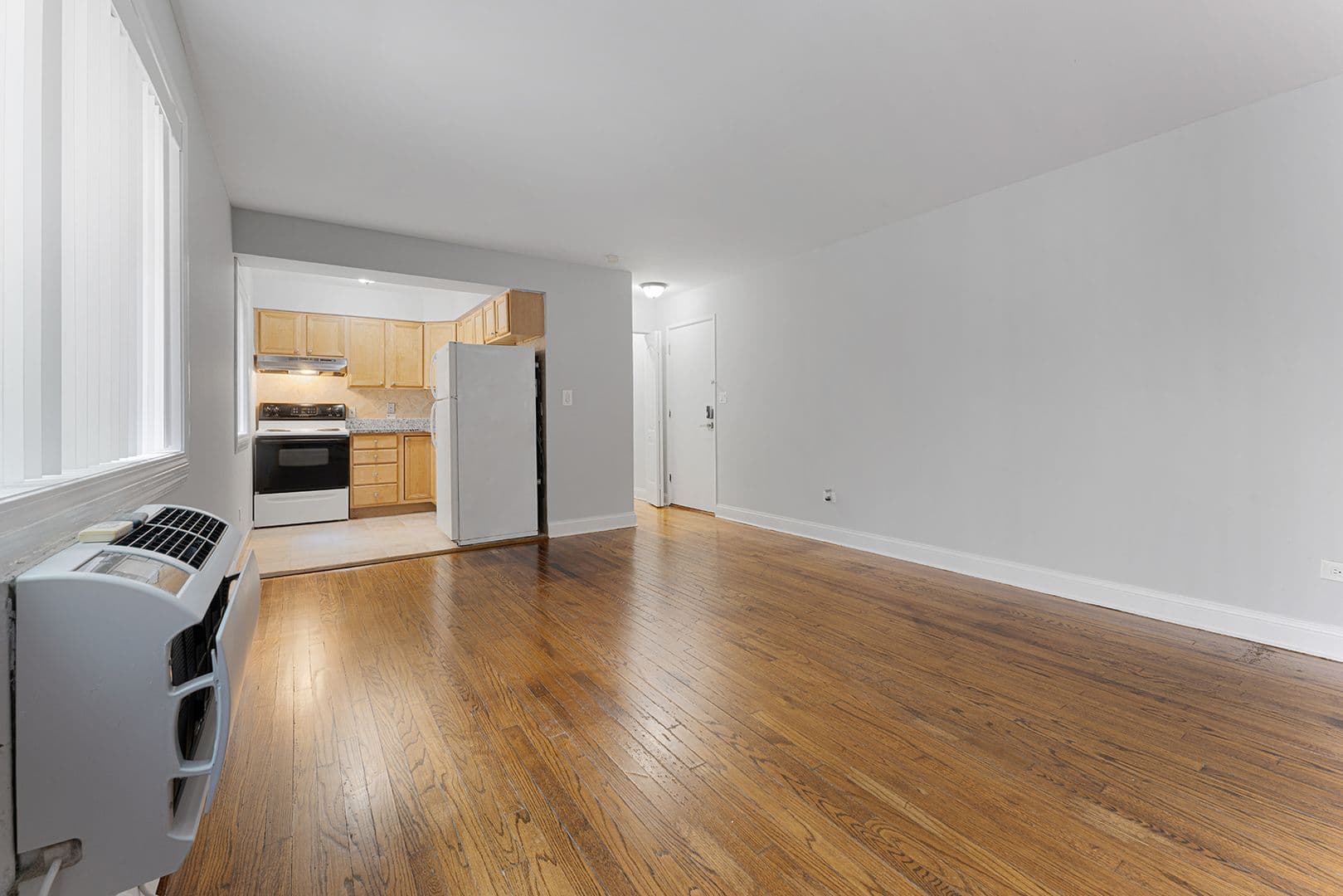 Chicago Apartment: 6001 N Kenmore Avenue