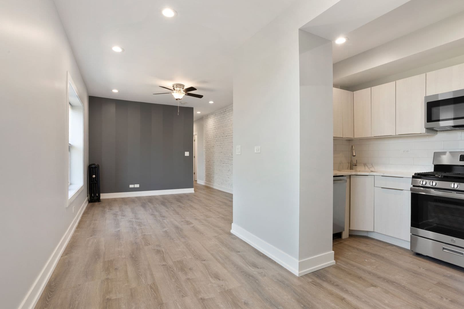 Chicago Apartment: 1700-08 W Juneway Terrace