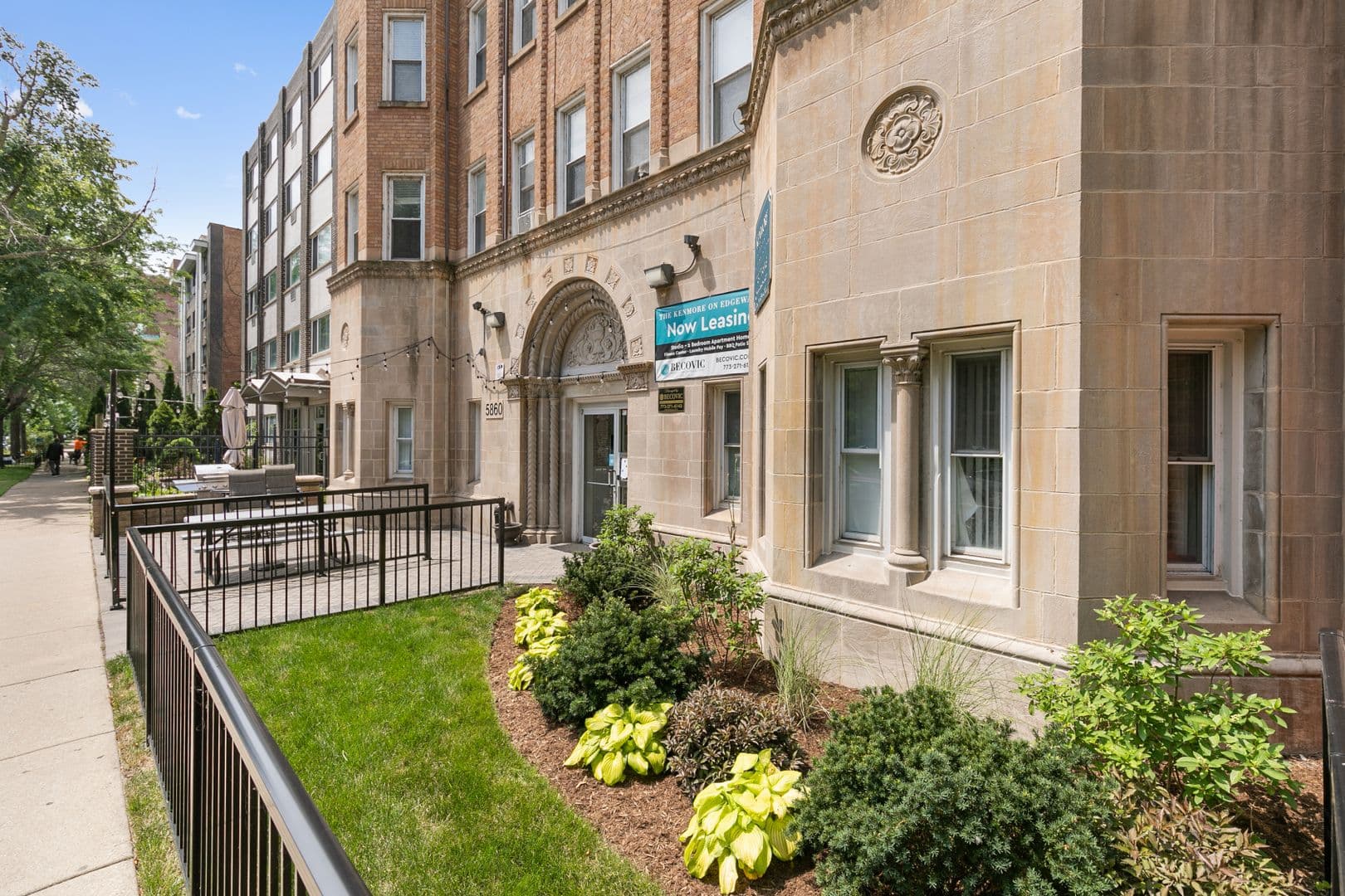 Chicago Apartment: 5860 N Kenmore Avenue
