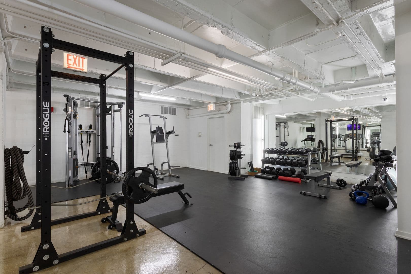 Chicago Apartment: 1325 W Wilson Avenue