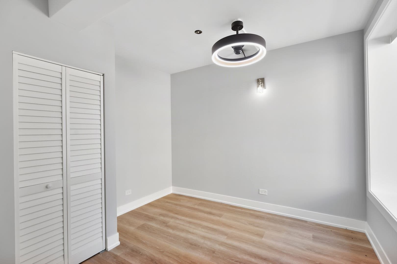 Chicago Apartment: 1649-1655 W. Jonquil
