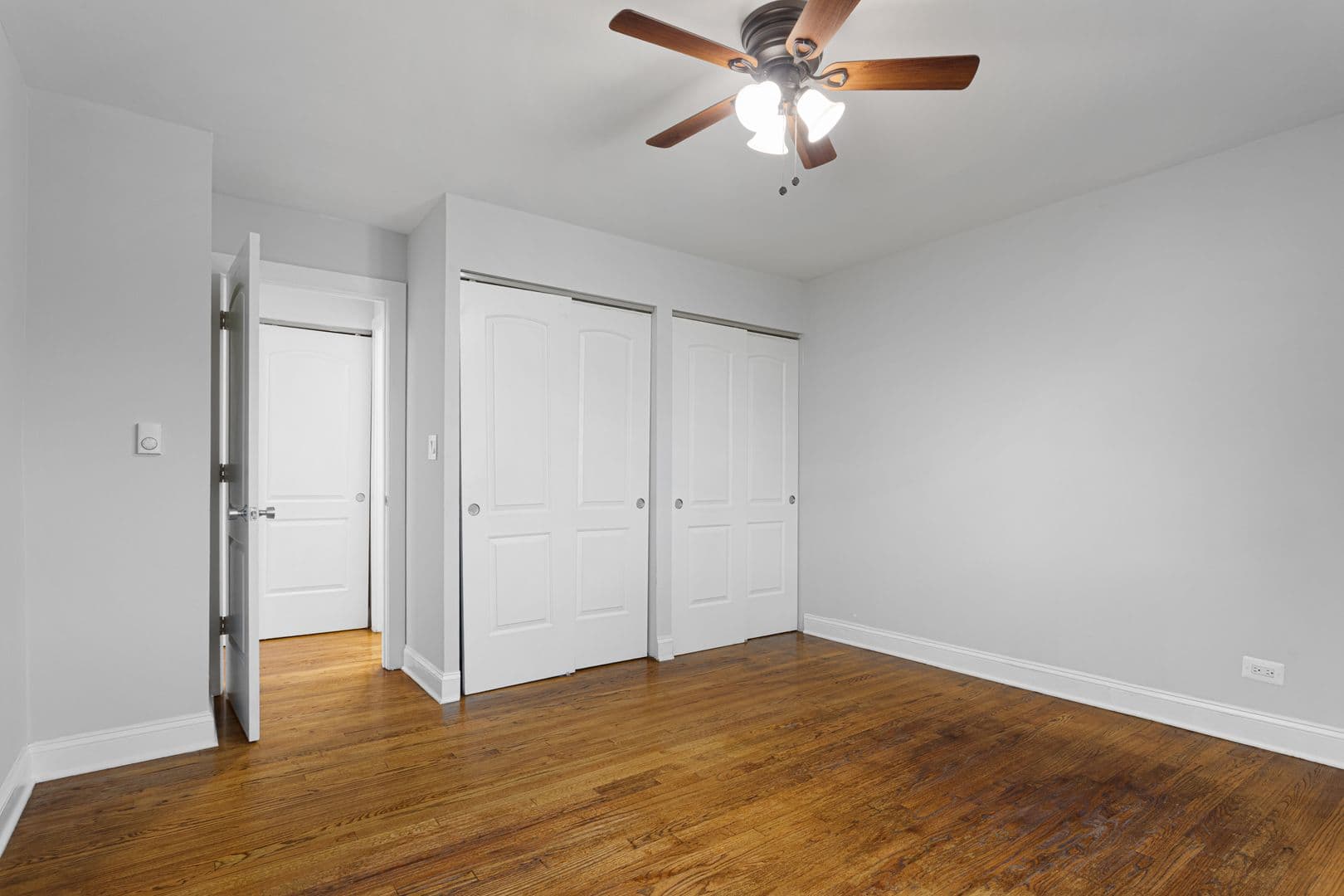Chicago Apartment: 7545 N Winchester Avenue