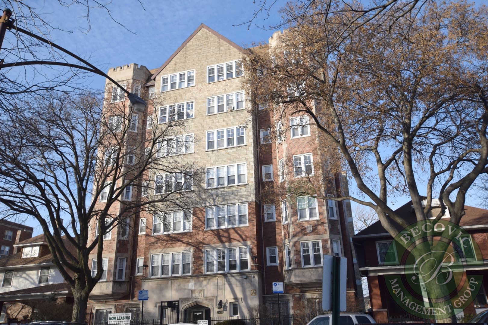 Chicago Apartment: 1608 W Sherwin Ave