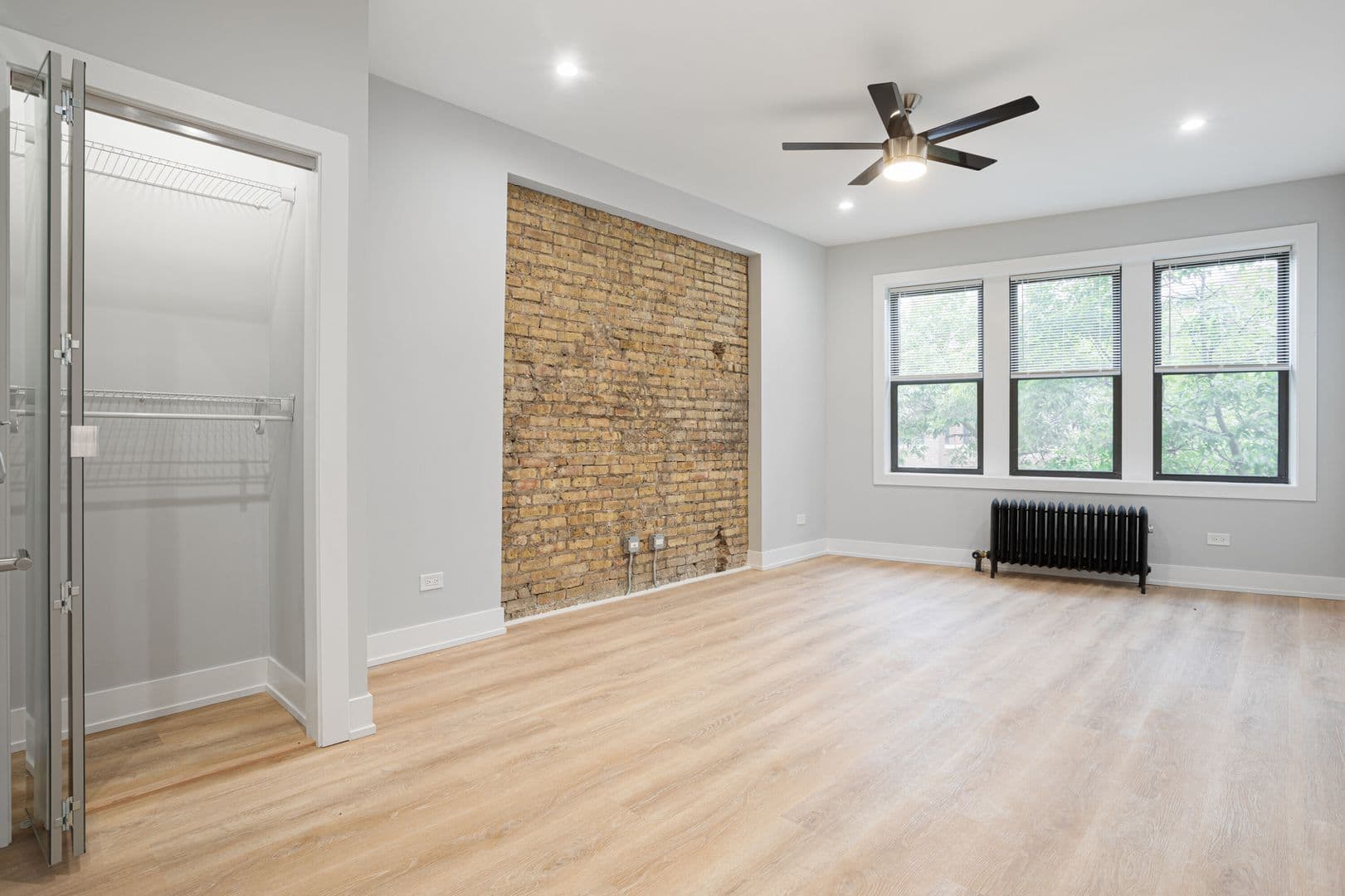 Chicago Apartment: 1310-20 W Birchwood Ave & 7501-07 N Eastlake Ter