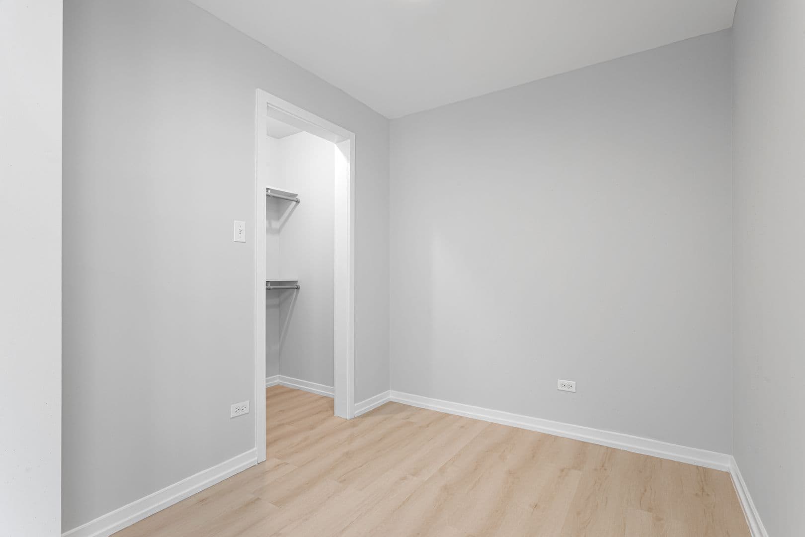 Chicago Apartment: 5411 N Winthrop Avenue