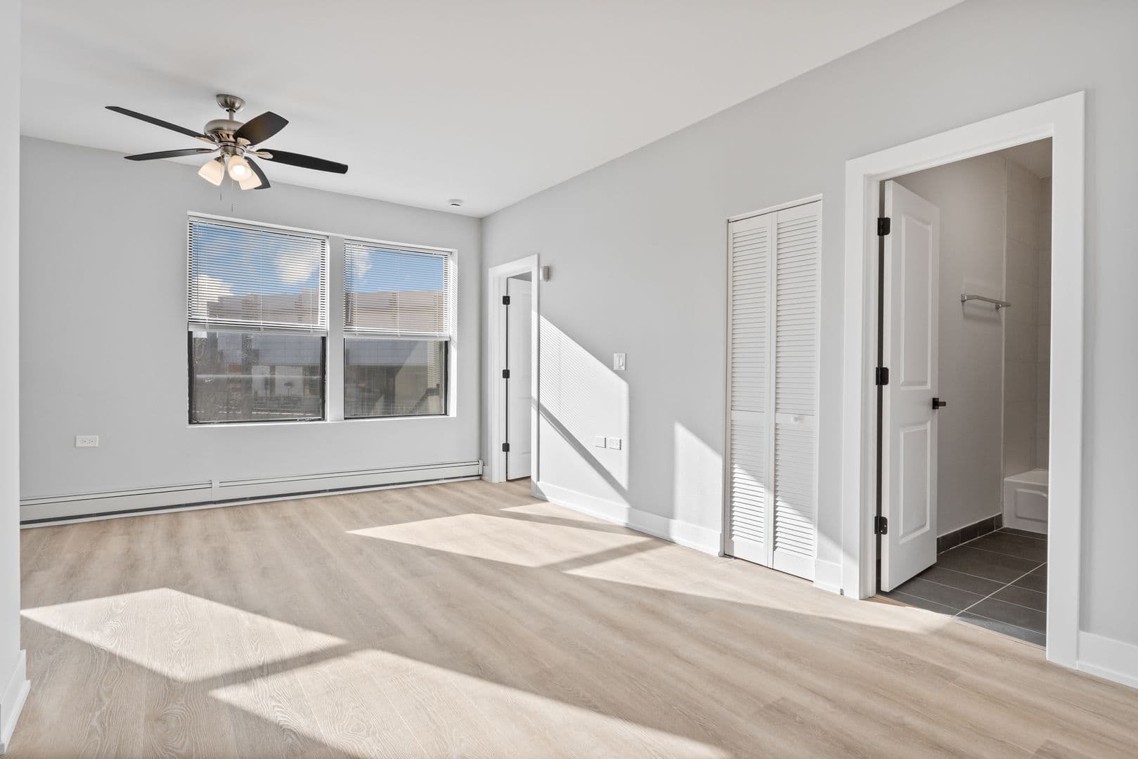 Chicago Apartment: 1625 W Howard