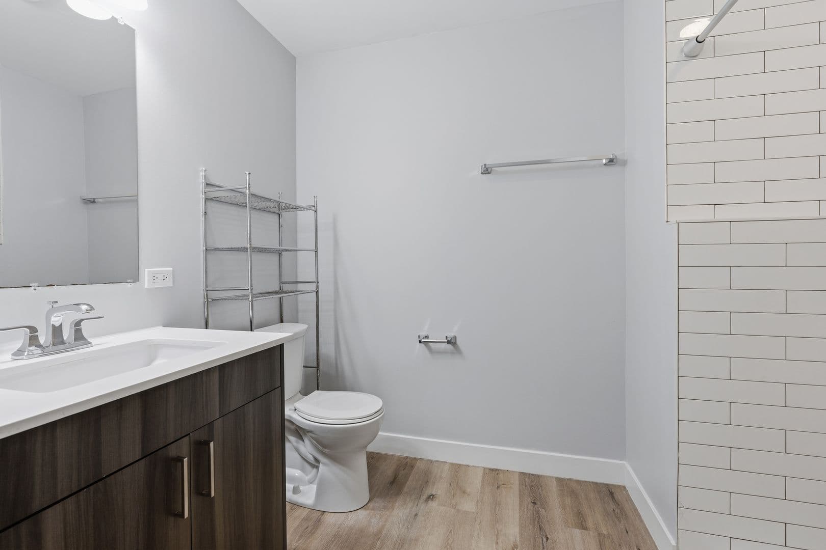 Chicago Apartment: 1531 W Howard Street